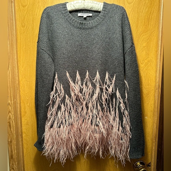 ELIZABETH AND JAMES Grey with Pink Ostrich Feather Trim Sweater size medium - Picture 3 of 10